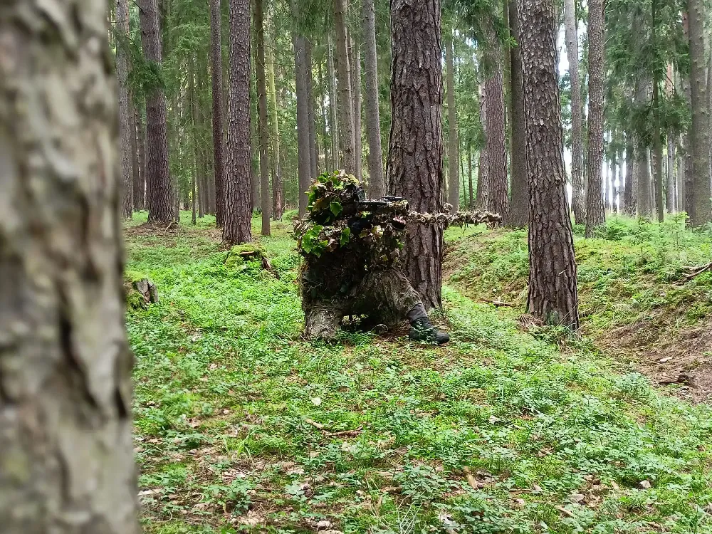 Mediel z FALLENS AIRSOFT na airsoftovém táboře E.D.A